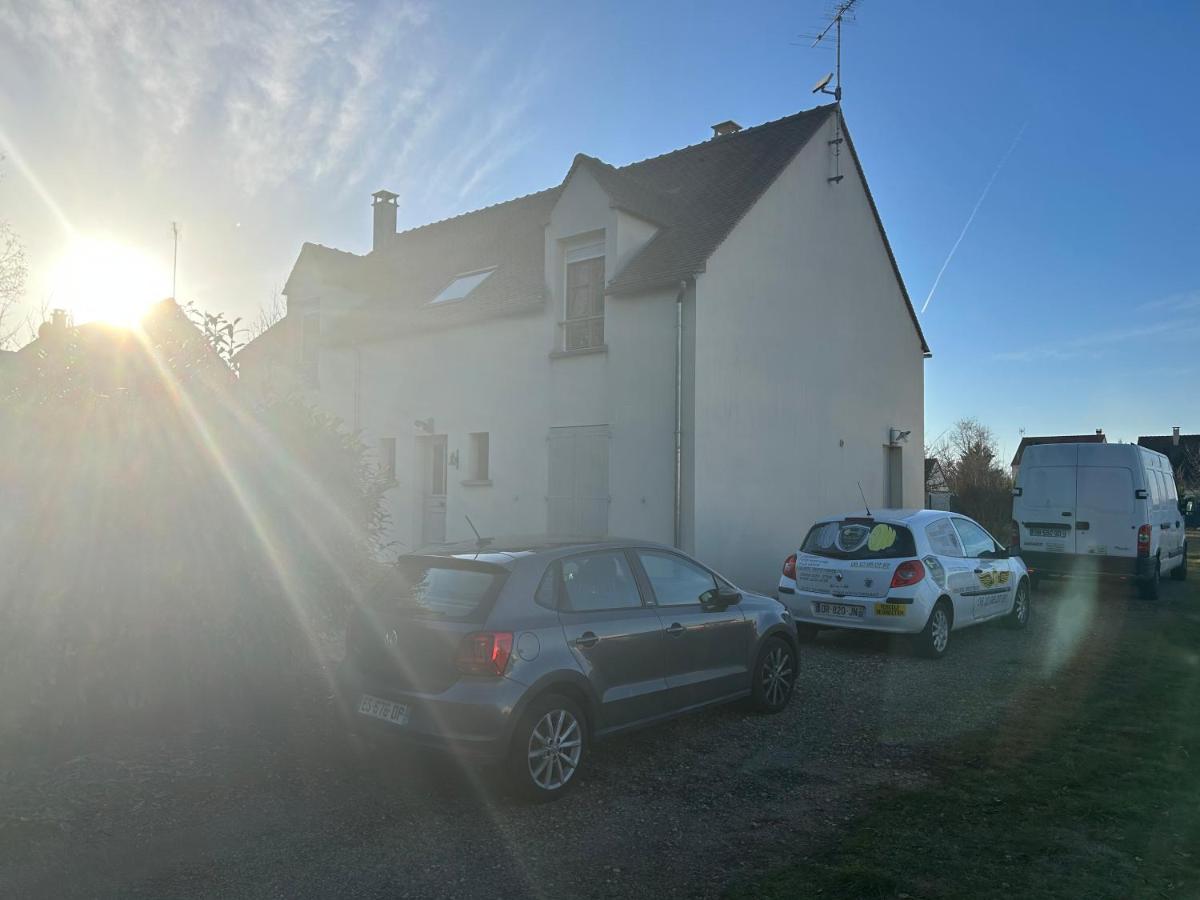 Chambre Privee Avec Coin Wc Lave Main Privatif Apartment Grez-sur-Loing Bagian luar foto
